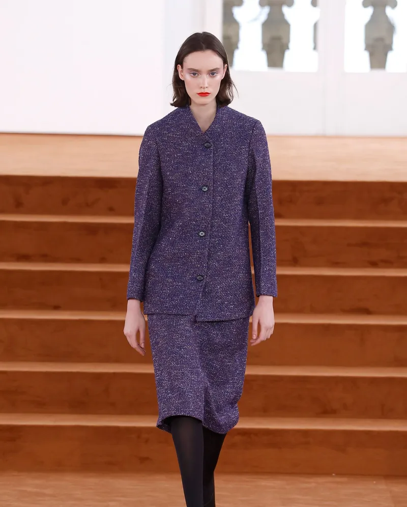 Jil Sander FW2026 lila kjolkostym utan slag